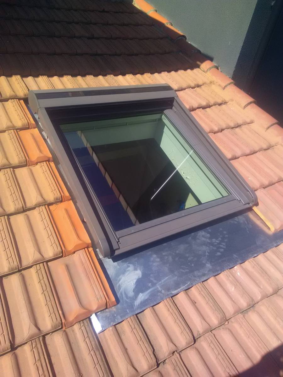 Choisir Les Couvreurs Occitans pour remplacer votre fenêtre de toit en Haute-Garonne