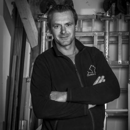 Sébastien chef d'équipe charpente couverture en Ariège
